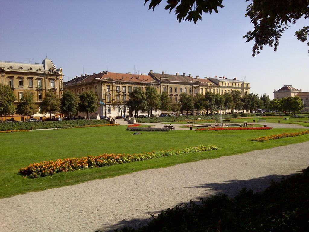 Zagrebrent Apartments Eksteriør bilde
